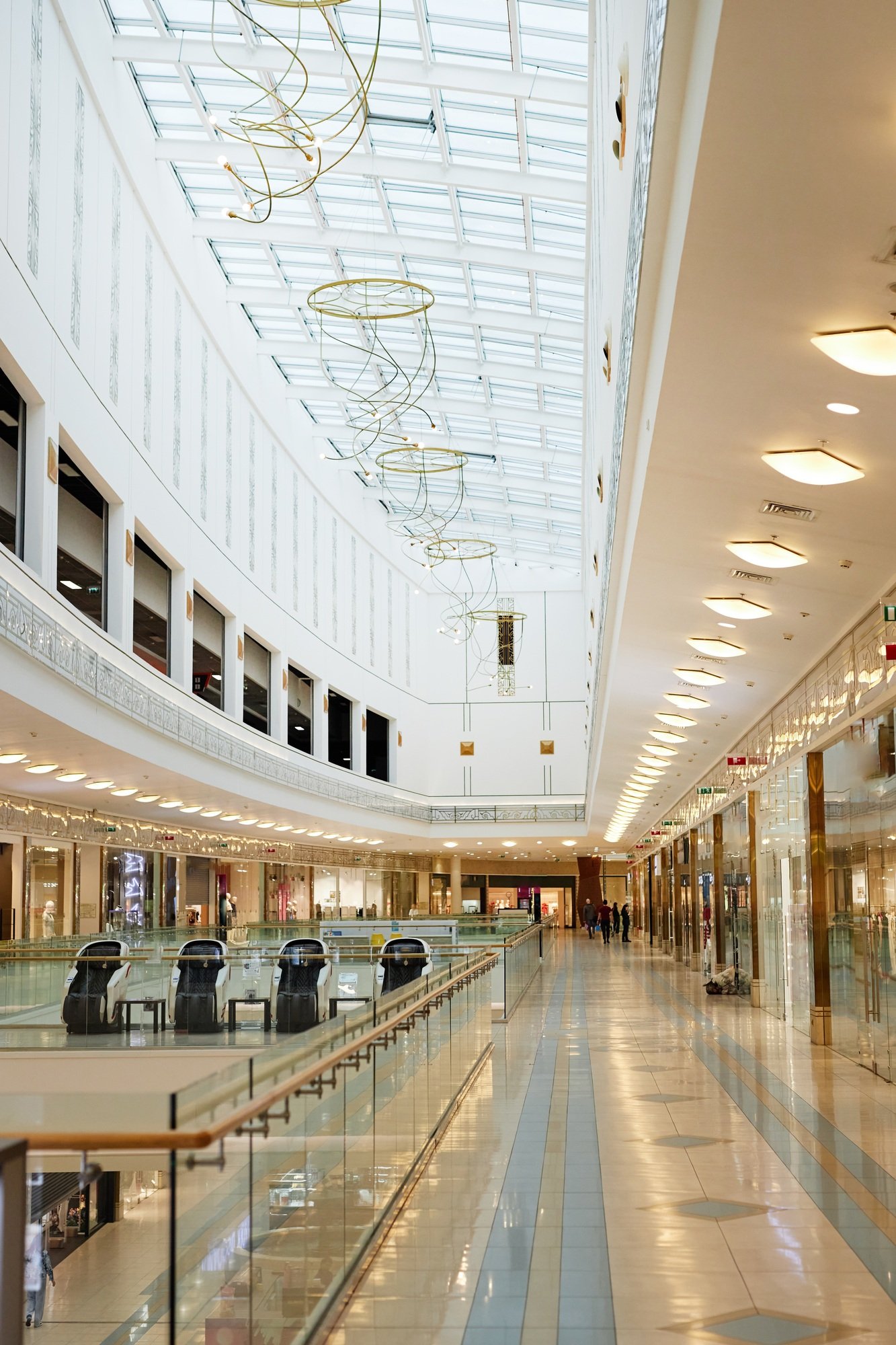 Fashionable Mall Hall